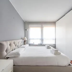  Appartamento Darsena Cozy Apt - Porta Genova M2 Italia